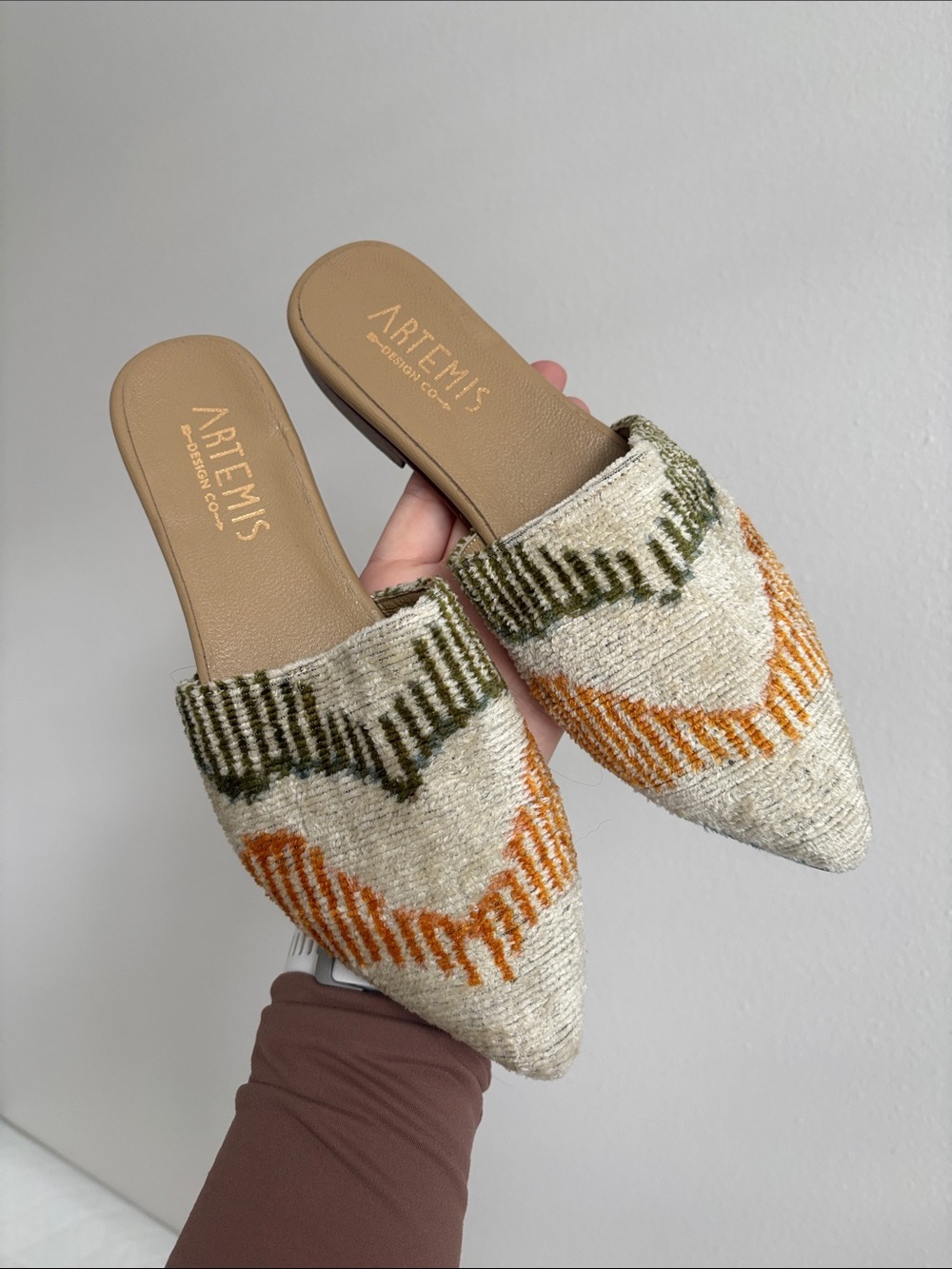 Artemis Design Co. mules unique one-of-a-kind tapestry pattern EUC size EU 37